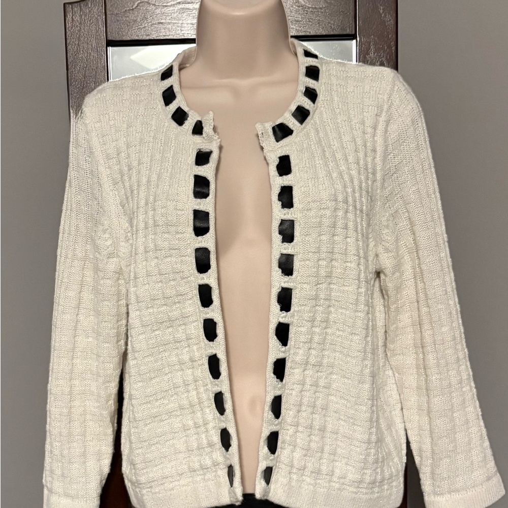Elegant White Sweater with Black Trim